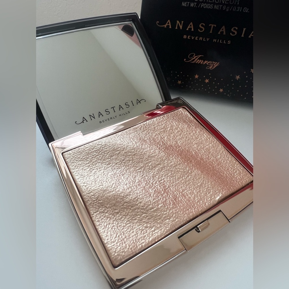 Amrezy x Anastasia Beverly Hills Highlight